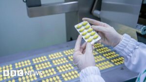 Anh và Mỹ Sắp Đạt Thỏa Thuận Miễn Thuế Quan Đối Với Dược Phẩm