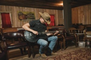 Âm Nhạc Sống Tại New Braunfels: Lịch Trình Tháng 12 và Đầu Tháng 1