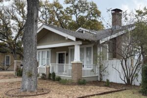 Tiệm Cà Phê và Chợ Mới Sắp Mở Ở Phố Chính Boerne