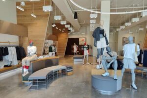 Cửa hàng New Balance mở cửa tại Round Rock Premium Outlets