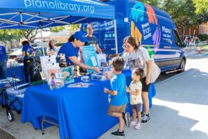 Tổ chức Friends of Plano Library kỷ niệm 60 năm phục vụ cộng đồng 33 Tổ chức Friends of Plano Library kỷ niệm 60 năm phục vụ cộng đồng