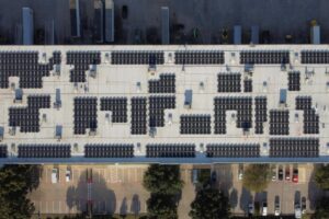 Chương trình khuyến khích năng lượng mặt trời của Austin Energy hoàn tất dự án đầu tiên, thành phố thúc đẩy kế hoạch lắp đặt năng lượng mặt trời công cộng