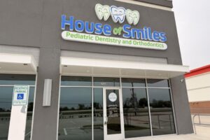 Phòng nha và chỉnh nha nhi mới mở tại Cypress