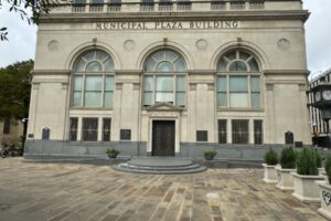 Hội đồng thành phố San Antonio bổ nhiệm thành viên ủy ban giao thông 5 Hội đồng thành phố San Antonio bổ nhiệm thành viên ủy ban giao thông