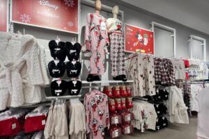 Nhà bán lẻ Ireland Primark khai trương tại Grapevine Mills 20 Nhà bán lẻ Ireland Primark khai trương tại Grapevine Mills