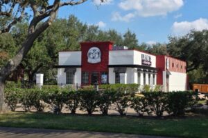Layne’s Chicken Fingers Mở Cửa Hàng Đầu Tiên Tại Missouri City
