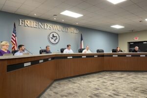 Ban Quản Trị Friendswood ISD Xem Xét Yêu Cầu Chọn Nhà Thầu Xây Dựng