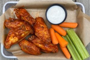 Quán ăn mang đi Buffalo Wild Wings sắp khai trương gần Mueller, Bắc Austin