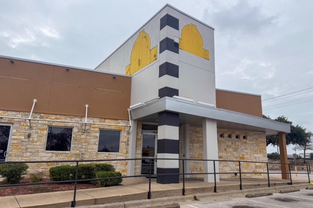Nhà hàng Buffalo Wild Wings ở Cedar Park đóng cửa 1 399269