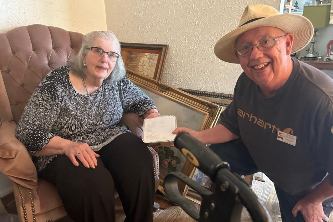 Tổ chức Metroport Meals on Wheels tại Roanoke, Texas, mang đến những bữa ăn ấm áp cho người dân 1 399357