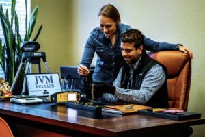 JVM Bullion Mở Cửa tại Cedar Park: Mua Bán Kim Loại Quý 6 JVM Bullion Mở Cửa tại Cedar Park: Mua Bán Kim Loại Quý