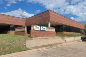 Xưởng In và Thêu Austin Mừng 50 Năm Hoạt Động 3 Xưởng In và Thêu Austin Mừng 50 Năm Hoạt Động