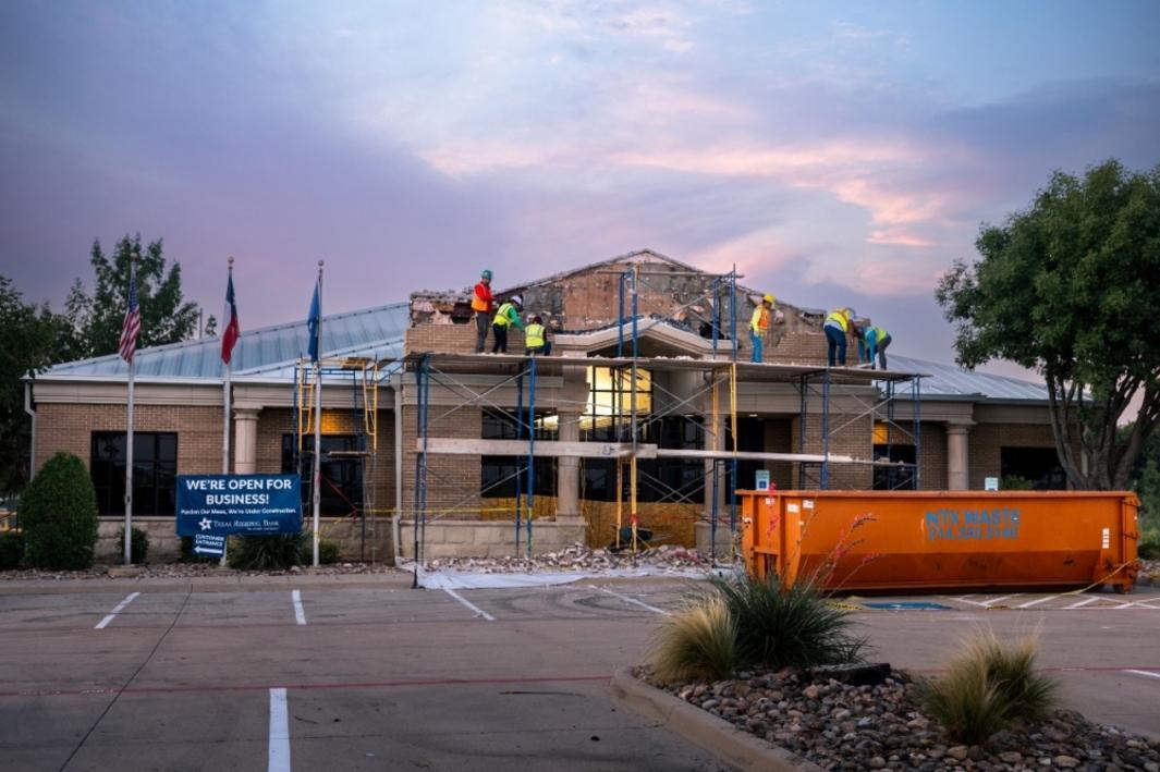 Texas Regional Bank Tu sửa Chi nhánh tại Đông Bắc Fort Worth 1 399746