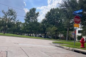 West U Gia Hạn Hợp Đồng Sửa Chữa Vỉa Hè Thêm 2 Năm 14 West U Gia Hạn Hợp Đồng Sửa Chữa Vỉa Hè Thêm 2 Năm