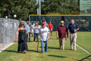 Cư dân Round Rock Gail 'Big Boy' Hester chia sẻ về sự nghiệp và những cống hiến 35 Cư dân Round Rock Gail ‘Big Boy’ Hester chia sẻ về sự nghiệp và những cống hiến