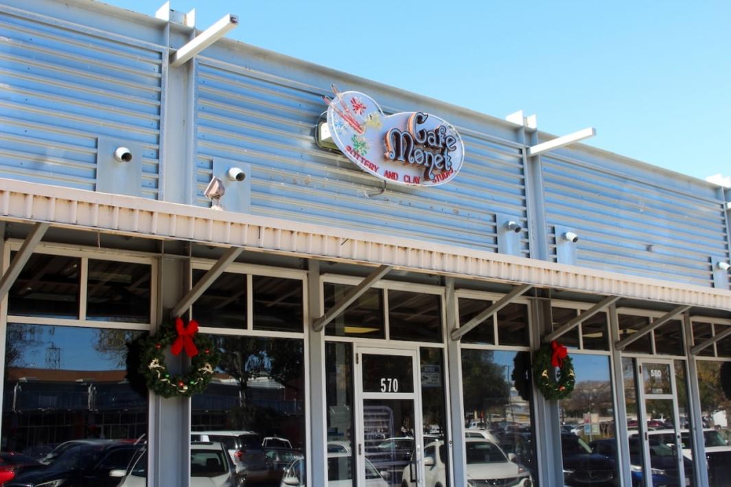 Chương trình 'ArtReach' của Cafe Monet mang nghệ thuật đến với người cao niên 1 400198