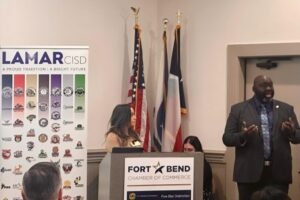 Quan chức Lamar CISD Nhìn Lại Về Việc Thông Qua Dự Luật và Đề Xuất Bị Bác Bỏ 34 Quan chức Lamar CISD Nhìn Lại Về Việc Thông Qua Dự Luật và Đề Xuất Bị Bác Bỏ