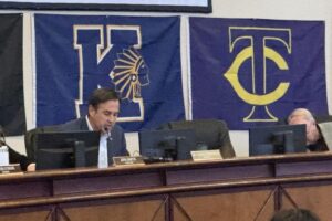 Vị trí trong Hội đồng Quản trị Keller ISD sẽ khuyết sau khi ông Charles Randklev từ chức 21 Vị trí trong Hội đồng Quản trị Keller ISD sẽ khuyết sau khi ông Charles Randklev từ chức