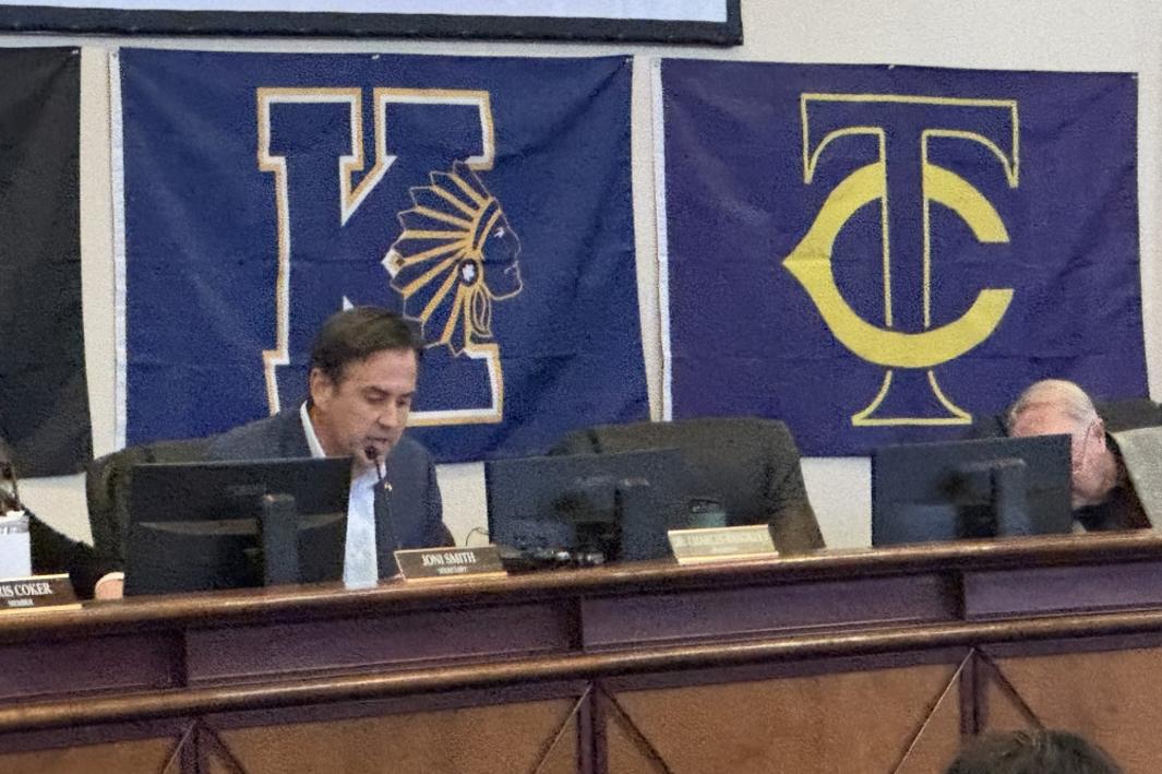 Vị trí trong Hội đồng Quản trị Keller ISD sẽ khuyết sau khi ông Charles Randklev từ chức 1 400375