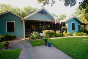 Hướng dẫn về 10 lựa chọn sống dành cho người cao niên ở trung tâm Austin 3 Hướng dẫn về 10 lựa chọn sống dành cho người cao niên ở trung tâm Austin