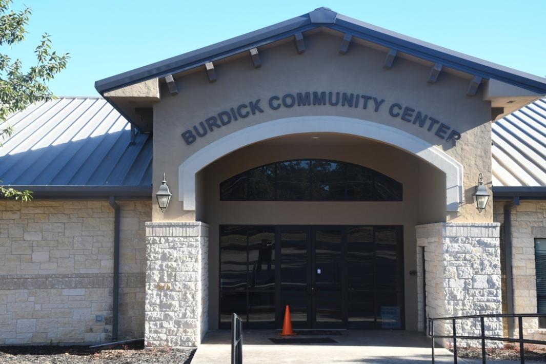 Kendall County Phê Chuẩn Dịch Vụ Thiết Kế Trung Tâm Cộng Đồng Burdick 1 400484