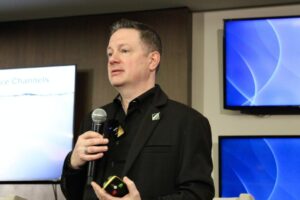 Nghiên cứu cho thấy người dân Texas muốn được lắng nghe và tham gia hơn giữa bối cảnh kinh tế tăng trưởng nhanh chóng 4 Nghiên cứu cho thấy người dân Texas muốn được lắng nghe và tham gia hơn giữa bối cảnh kinh tế tăng trưởng nhanh chóng