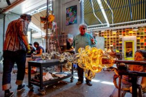 Round Rock lên kế hoạch đặt tác phẩm nghệ thuật Chihuly cho phòng trưng bày 36 Round Rock lên kế hoạch đặt tác phẩm nghệ thuật Chihuly cho phòng trưng bày