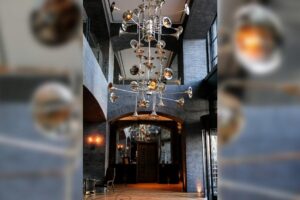 Khách sạn Van Zandt kỷ niệm 10 năm trên đường Rainey ở trung tâm Austin 6 Khách sạn Van Zandt kỷ niệm 10 năm trên đường Rainey ở trung tâm Austin