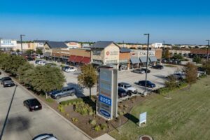 Trung Tâm Thương Mại Fairfield ở Cypress Được Mua Lại 3 Trung Tâm Thương Mại Fairfield ở Cypress Được Mua Lại