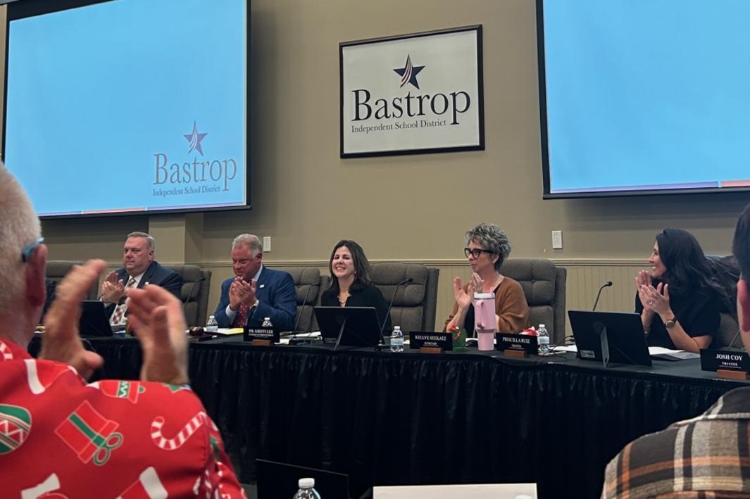 Ban Giám hiệu Bastrop ISD Bổ nhiệm Bà Kristi Lee làm Giám đốc học khu 1 400974