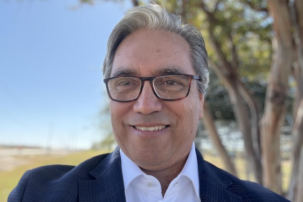 Kiến trúc sư Wilco Pablo Serna lên kế hoạch cho sự phát triển của hạt và bảo tồn di tích lịch sử 1 401017