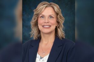 Cy-Fair ISD Bổ Nhiệm Chánh Văn Phòng Mới từ Pflugerville ISD 10 Cy-Fair ISD Bổ Nhiệm Chánh Văn Phòng Mới từ Pflugerville ISD