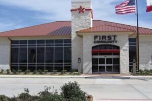 Ngân hàng First Community khai trương chi nhánh tại Tomball 5 Ngân hàng First Community khai trương chi nhánh tại Tomball