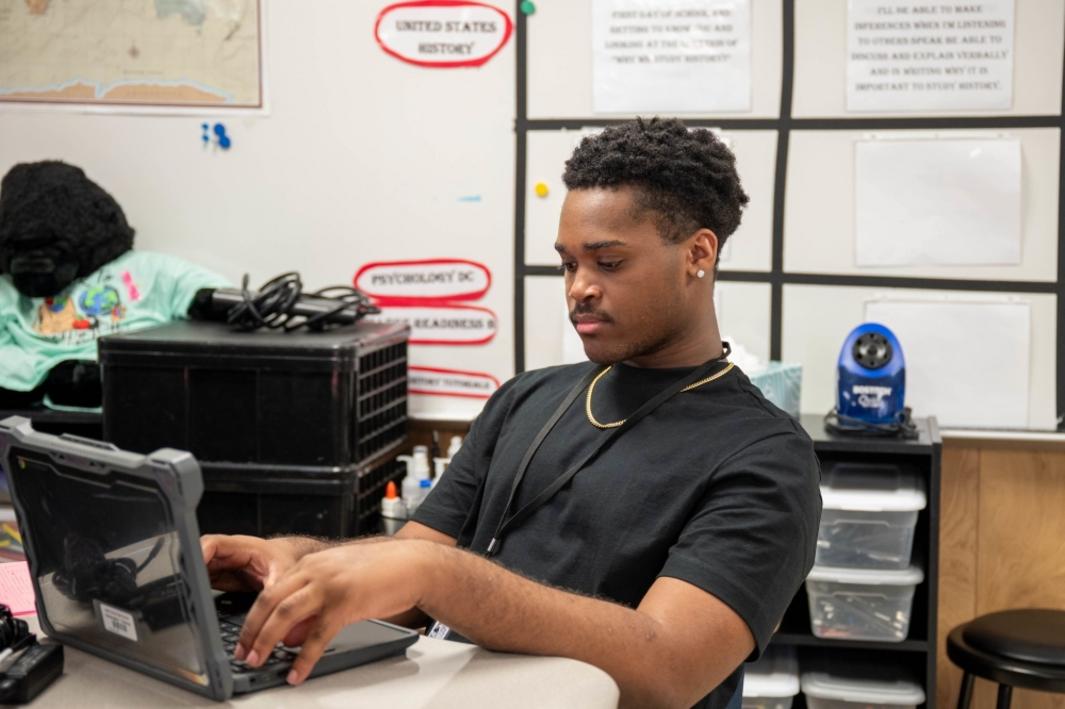 Học Khu Klein ISD Khai Trương Trường Học Trực Tuyến Toàn Tiểu Bang 1 401284