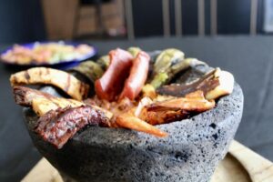 Nhà hàng Las Pinatas Kitchen phục vụ ẩm thực Mexico gia đình tại Tomball