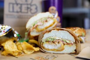 Ike’s Love & Sandwiches Sắp Mở Quán Tại Pflugerville