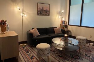 Sol Solace Studio: Liệu pháp massage và chữa lành toàn diện tại Westlake