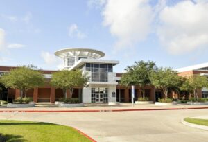 San Jacinto College nhận khoản tài trợ 500.000 USD từ Quỹ Houston Endowment