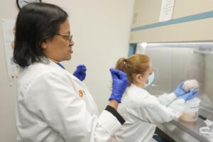 Trung Tâm Y Tế UT Health San Antonio Mở Cơ Sở Nghiên Cứu Mới Về Bệnh Alzheimer