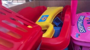 Tổ chức Oakland Kêu Gọi Quyên Góp Đồ Chơi Giáng Sinh 19 Tổ chức Oakland Kêu Gọi Quyên Góp Đồ Chơi Giáng Sinh