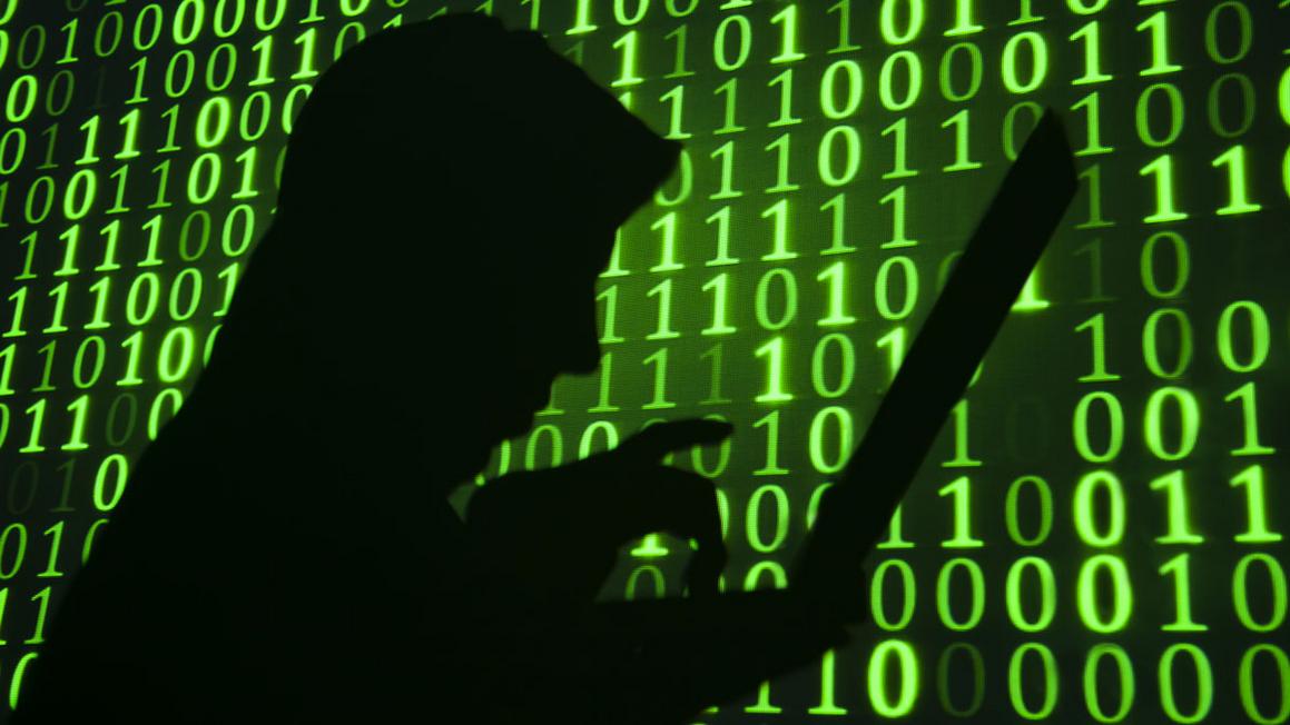 Kẻ Xấu Dùng AI Để Lừa Đảo Người Mua Sắm Mùa Lễ 1 527099783 Hacker Silhouette