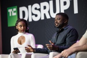 Tade Oyerinde và Teddy Solomon bàn về việc xây dựng khán giả tại TechCrunch Disrupt 7 Tade Oyerinde và Teddy Solomon bàn về việc xây dựng khán giả tại TechCrunch Disrupt