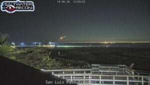 Camera ghi lại cảnh thiên thạch 'xé toạc' bầu trời Texas 3 Camera ghi lại cảnh thiên thạch ‘xé toạc’ bầu trời Texas