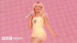 Rắc rối bản quyền: Rùa Franklin và Sabrina Carpenter ‘đụng’ Tòa Bạch Ốc