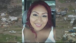 Mẹ tưởng nhớ con gái 10 năm sau trận cuồng phong kinh hoàng ở Bắc Texas