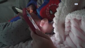 Thẩm phán liên bang chặn luật kiểm tra độ tuổi trên kho ứng dụng Texas