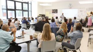 Thư bạn đọc: Trường học cần quan tâm đến sức khỏe tinh thần của học sinh 33 Thư bạn đọc: Trường học cần quan tâm đến sức khỏe tinh thần của học sinh