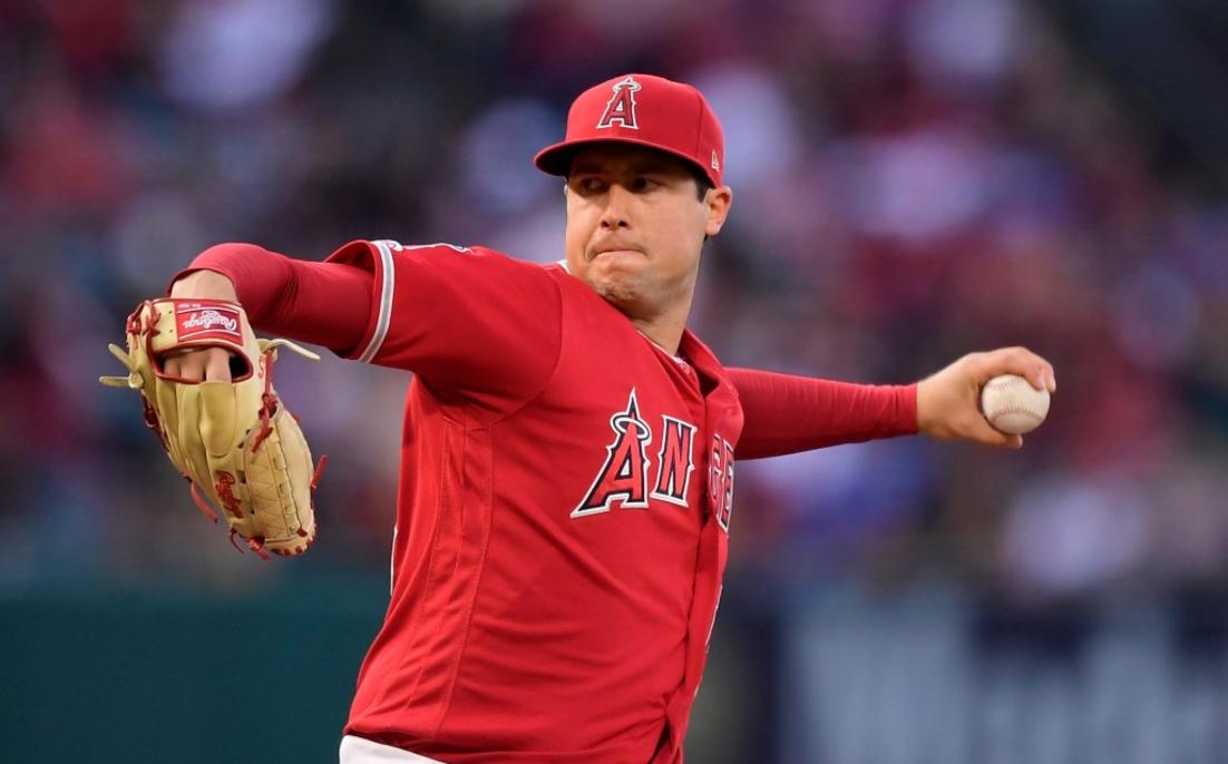 Vợ góa của cầu thủ Tyler Skaggs bị thẩm vấn về việc dùng thuốc và đời tư 1 AP19146102042860