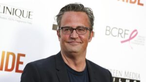Bác sĩ đối mặt án phạt trong vụ tử vong vì Ketamine của Matthew Perry 12 Bác sĩ đối mặt án phạt trong vụ tử vong vì Ketamine của Matthew Perry