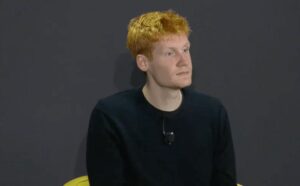 CEO Cursor Tự Tin Công Ty Không Bị 'Đè Bẹp' Bởi OpenAI và Anthropic 3 CEO Cursor Tự Tin Công Ty Không Bị ‘Đè Bẹp’ Bởi OpenAI và Anthropic